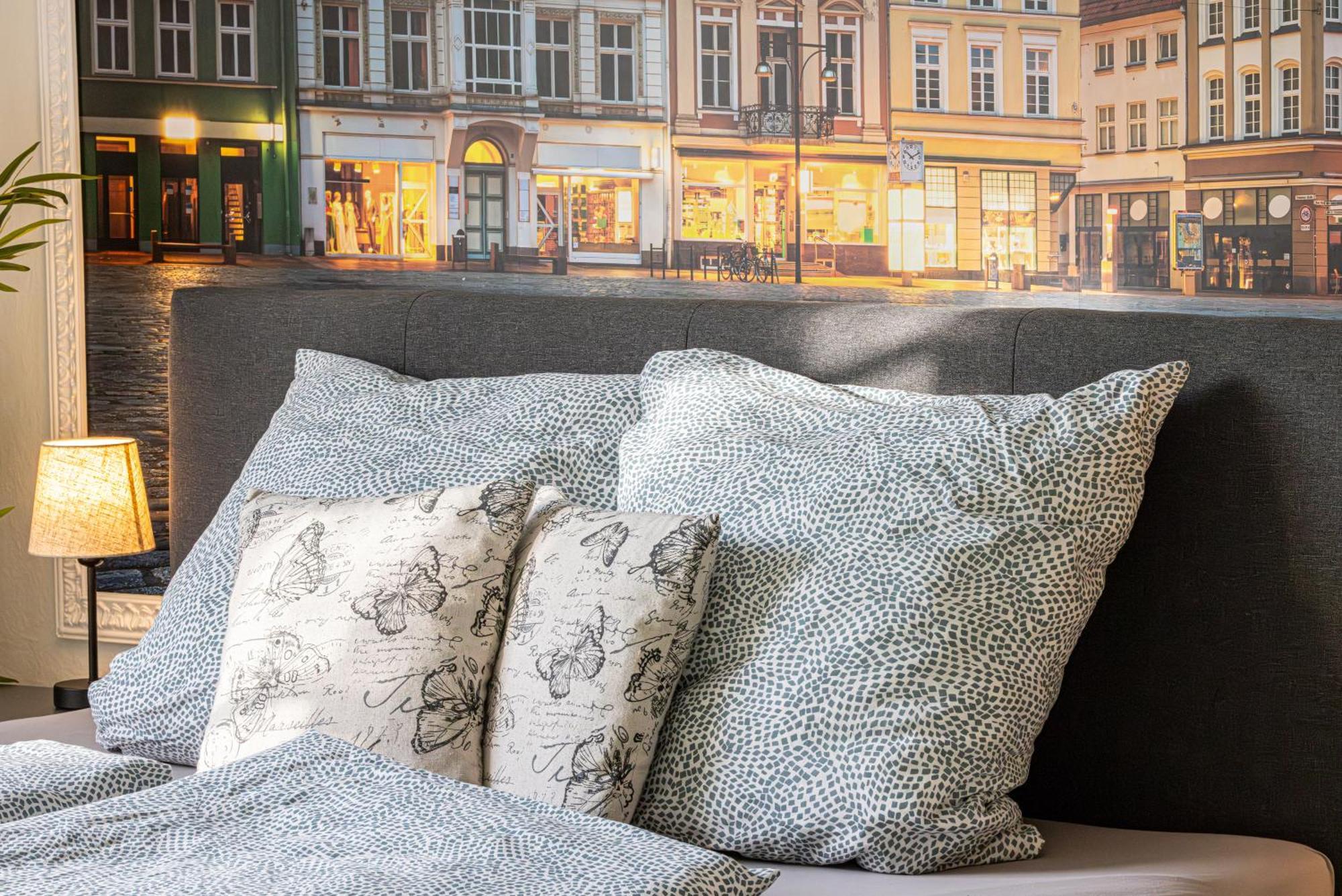 Luxus City Apartment Sauna Balkon Kueche Zentral Rostock Exterior foto